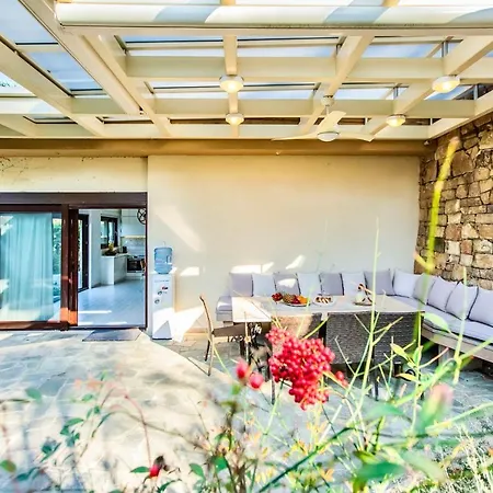 Urania Sani Villas