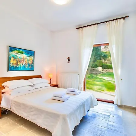 Villa Urania Sani Villas