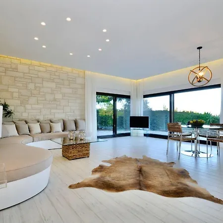 Urania Sani Villas Villa *